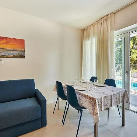 Apartmentsgarda - Residenza Monte Baldo - *