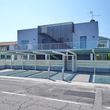 Apartmentsgarda - Residenza Monte Baldo - Apartman Garda