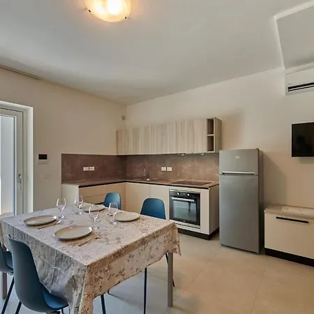 Apartmentsgarda - Residenza Monte Baldo - Apartman