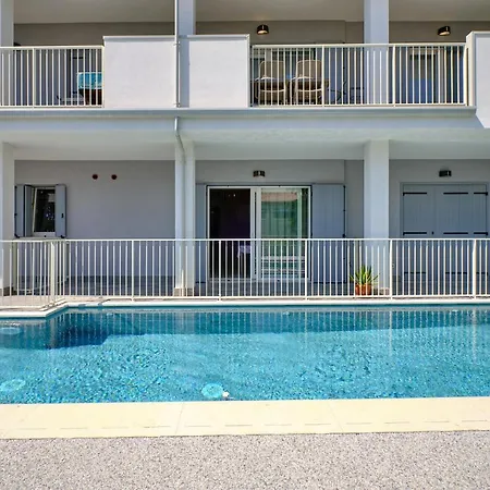 Apartmentsgarda - Residenza Monte Baldo -